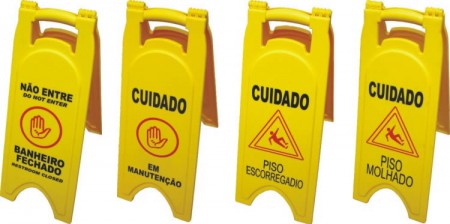 Placas sinalizadoras - R$ 25,00